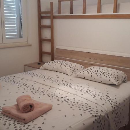 Apartments Juliet Orebić Esterno foto
